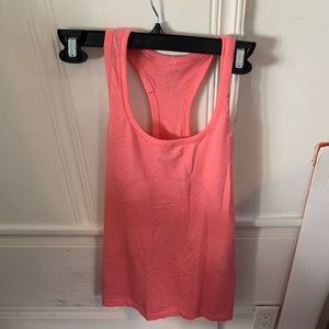 Lululemon work out tanks